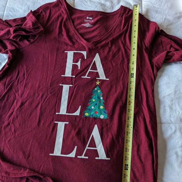 Women's 1X Holiday Tee Wine Colored V Neck - Picture 7 of 9